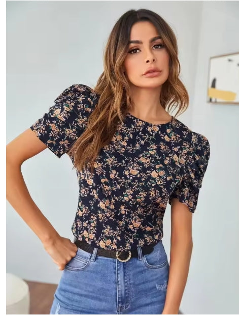 Floral Puffed Sleeve Blouse